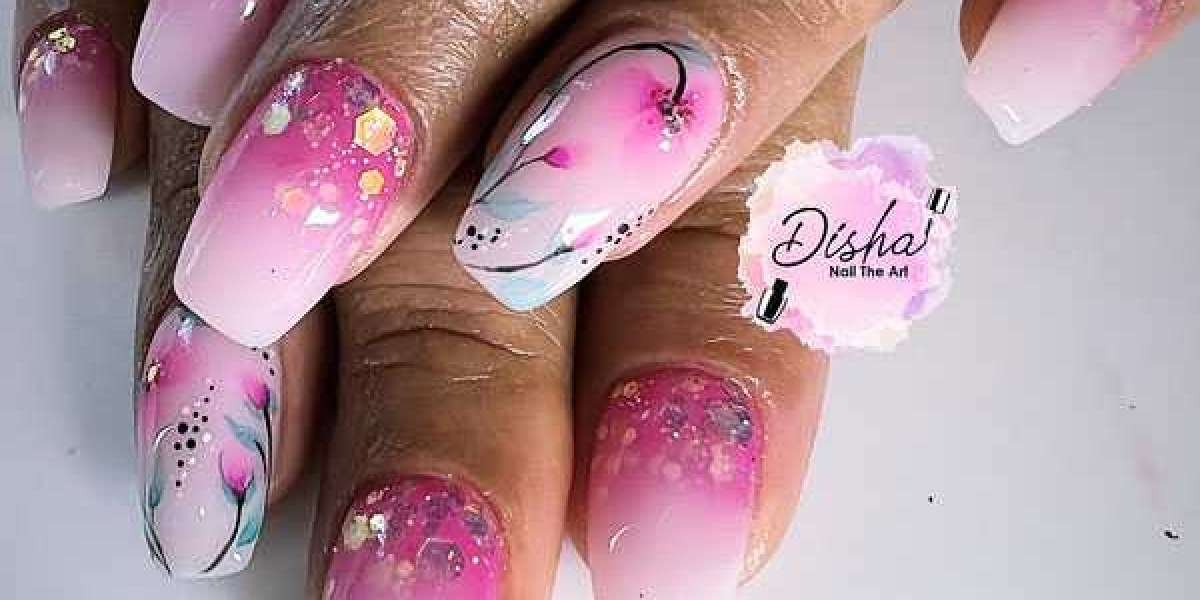 Nail Art Services in Noida