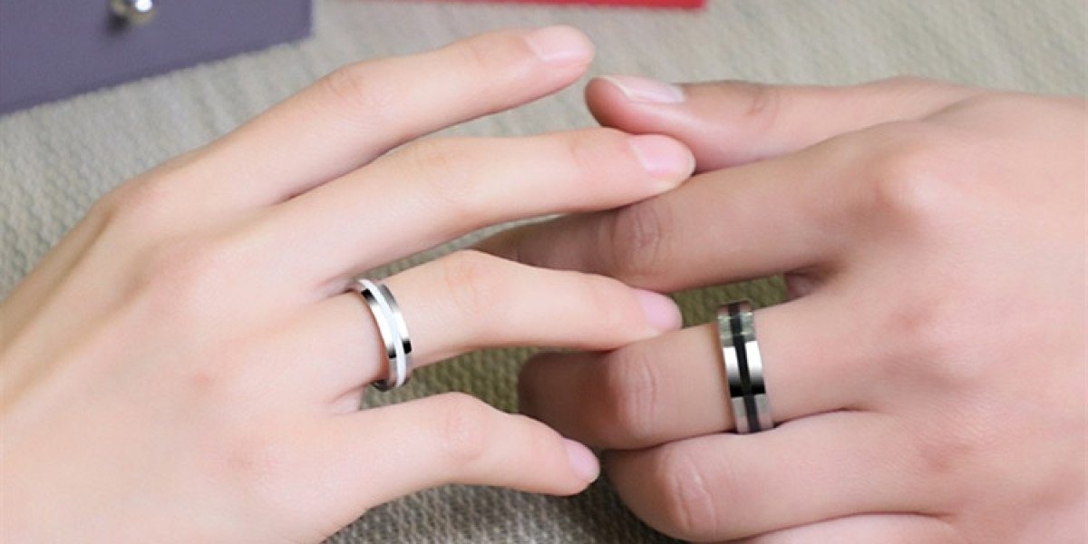 What are Lovers Rings For Couples?