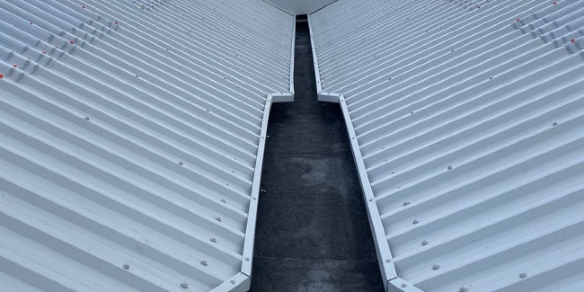 Industrial Roofing Poole Contractors Offering Reliable and Long Lasting Roofs